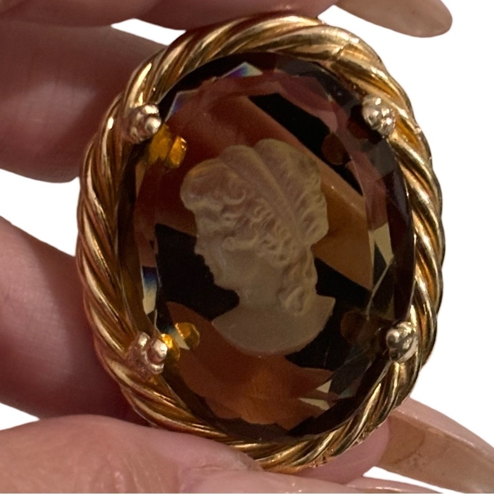 Vintage topaz Faceted Glass Oval Intaglio brooch